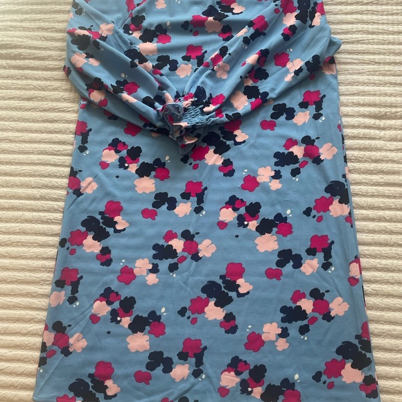 Dress - Picture 6 of 7